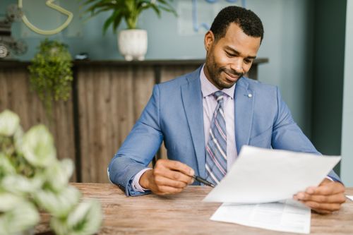 Courtier immobilier : comment choisir le bon courtier immobilier ?  Tout savoir sur le métier du courtier immobilier Neuf
